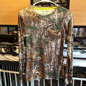 Under armour camo hunting shirt